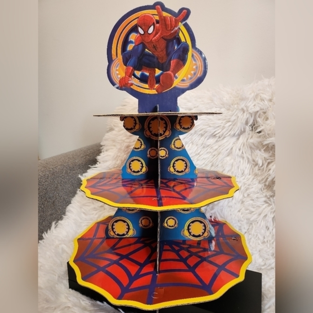 Spiderman cupcake stand